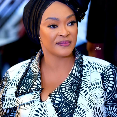 Kalsoume Sinare